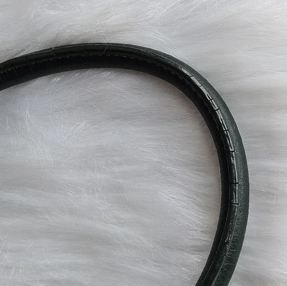 Tignanello Hunter Green Leather Satchel Bag – Silver Hardware – Classic Style - Picture 13 of 16